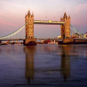 riverboat london bridge