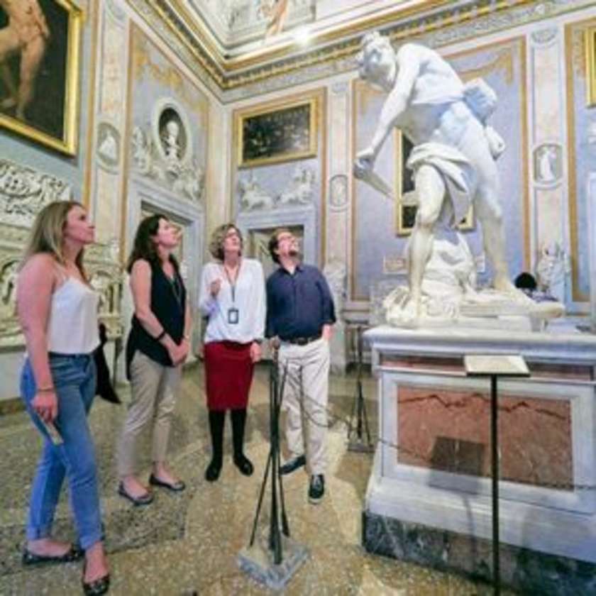 group tour at Borghese