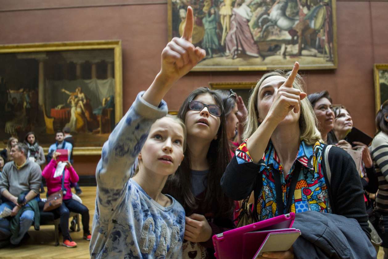 louvre with kids