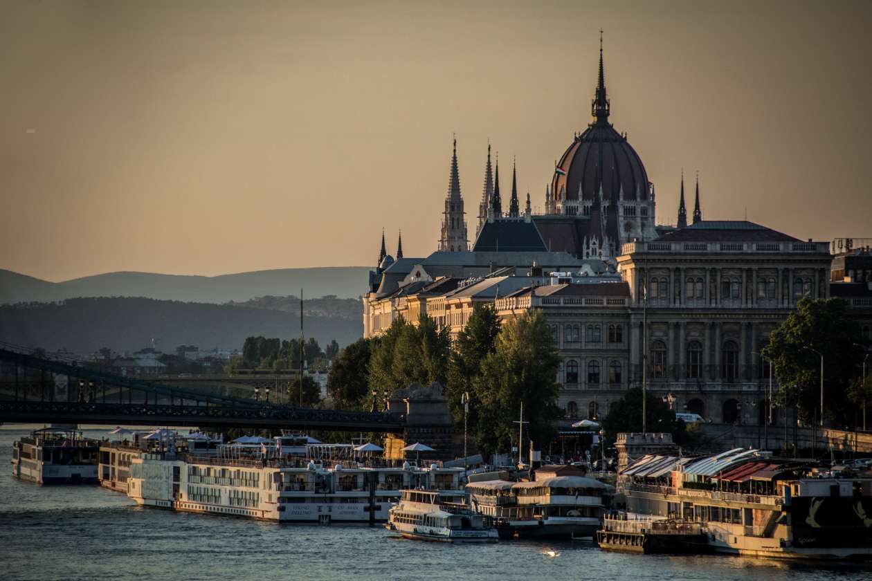 Budapest private tours and Budapest small group tours