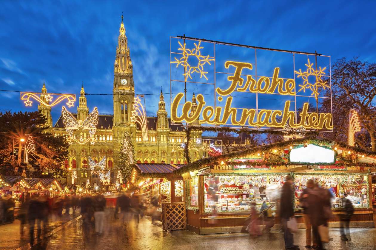 Christmas Markets of Vienna Food Tour Guided by Local Experts