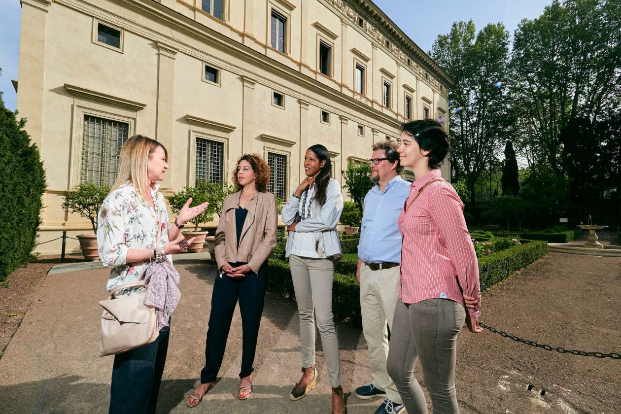 villa farnesina