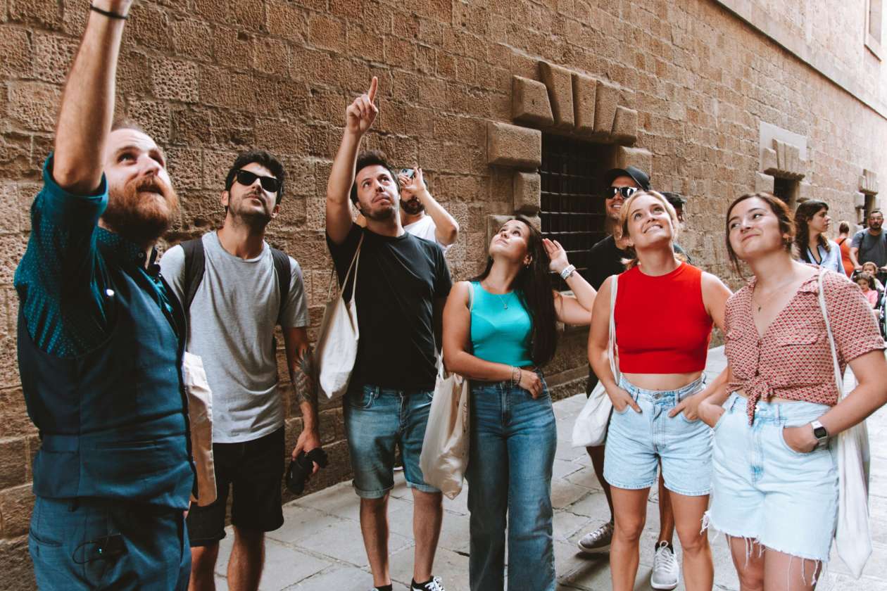 barcelona gothic quarter walking tour