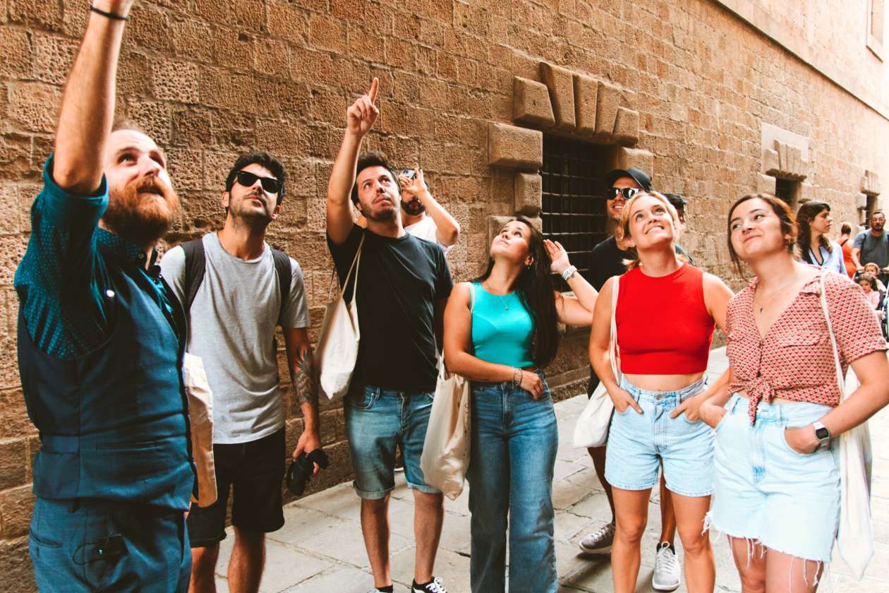 barcelona gothic quarter walking tour