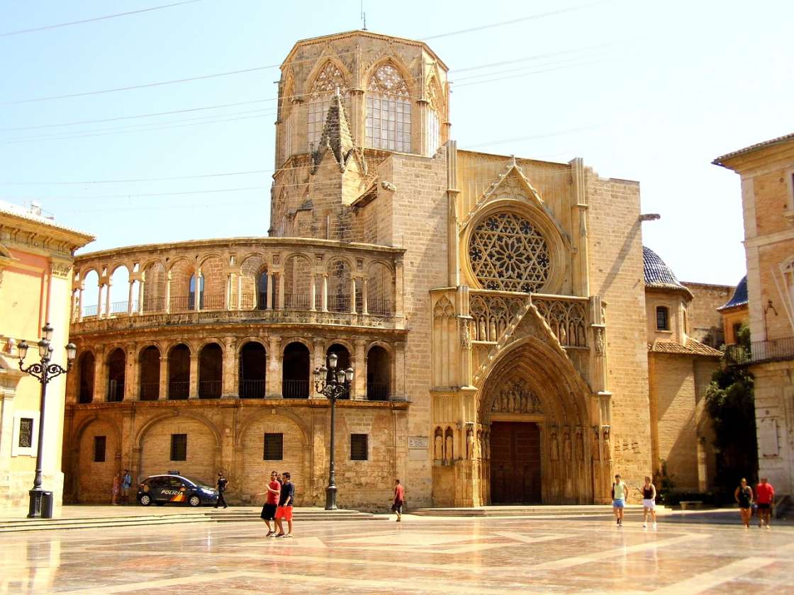 valencia walking tour