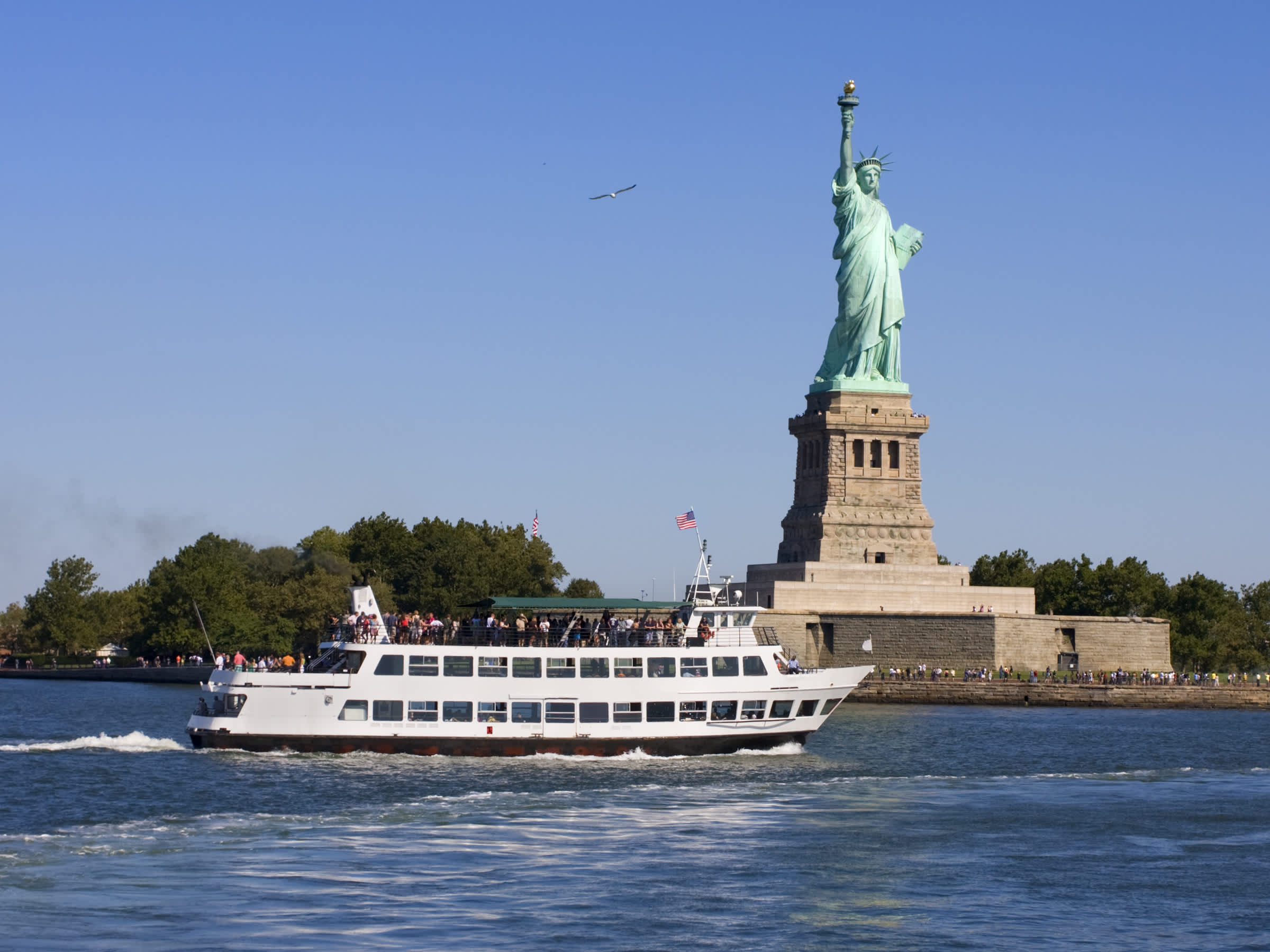 statue of liberty tours military discount