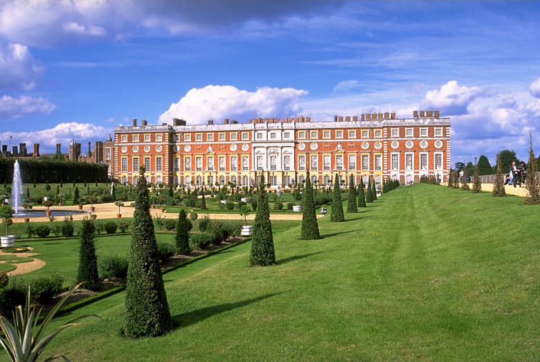 Hampton Court Palace Tour
