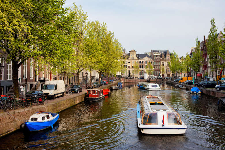Amsterdam Canal History Tour by Boat