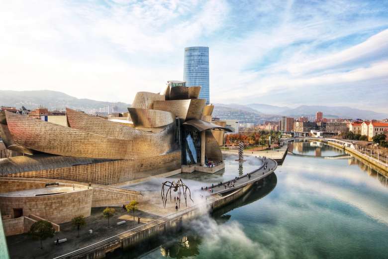 Guggenheim Museum Bilbao Tour: A Guided Crash Course with Skip-the-Line Tickets