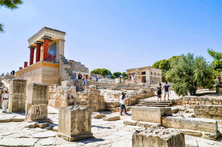 Crete Full-Day Tour: Knossos Palace and Heraklion