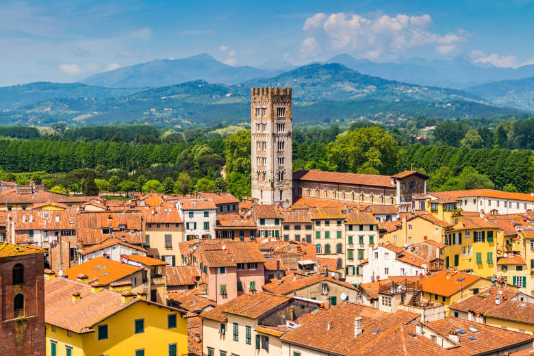 Introduction to Lucca Tour with Guinigi Tower