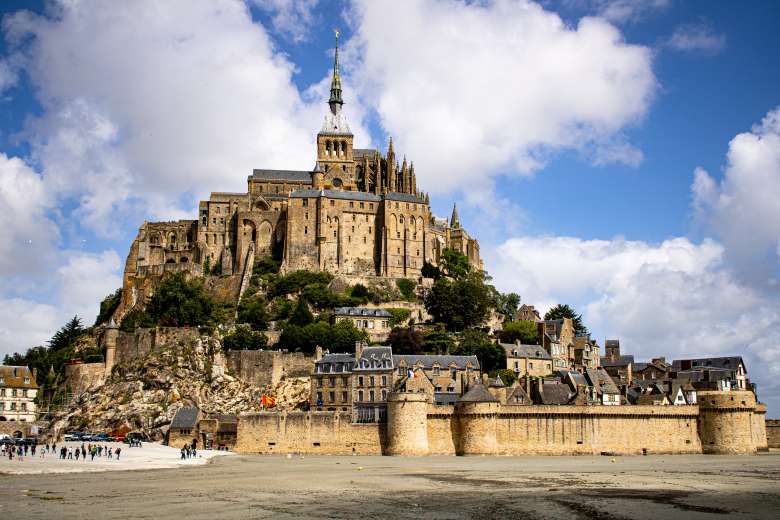 Full-Day Mont Saint-Michel Day Trip from Bayeux