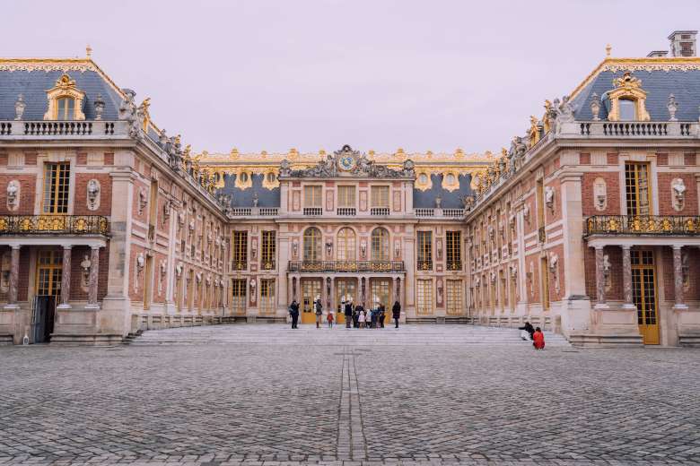 Half-Day Versailles Palace and Gardens Day Trip with Skip-the-Line Tickets