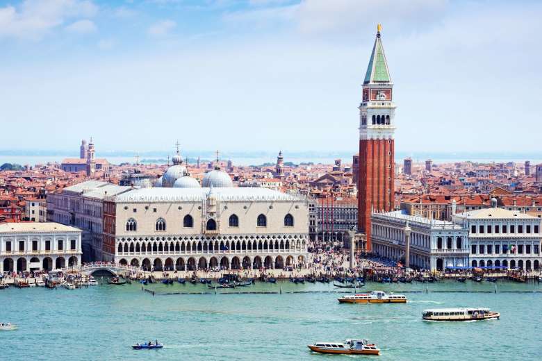 Introduction to Venice Tour with Rialto Bridge and St. Mark's Basilica Skip-the-Line Tickets