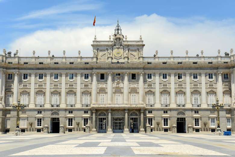 Royal Palace of Madrid Tour with Skip-the-Line Tickets