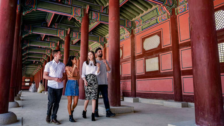 Sites and Insights: An Expert-Led Seoul Welcome Tour
