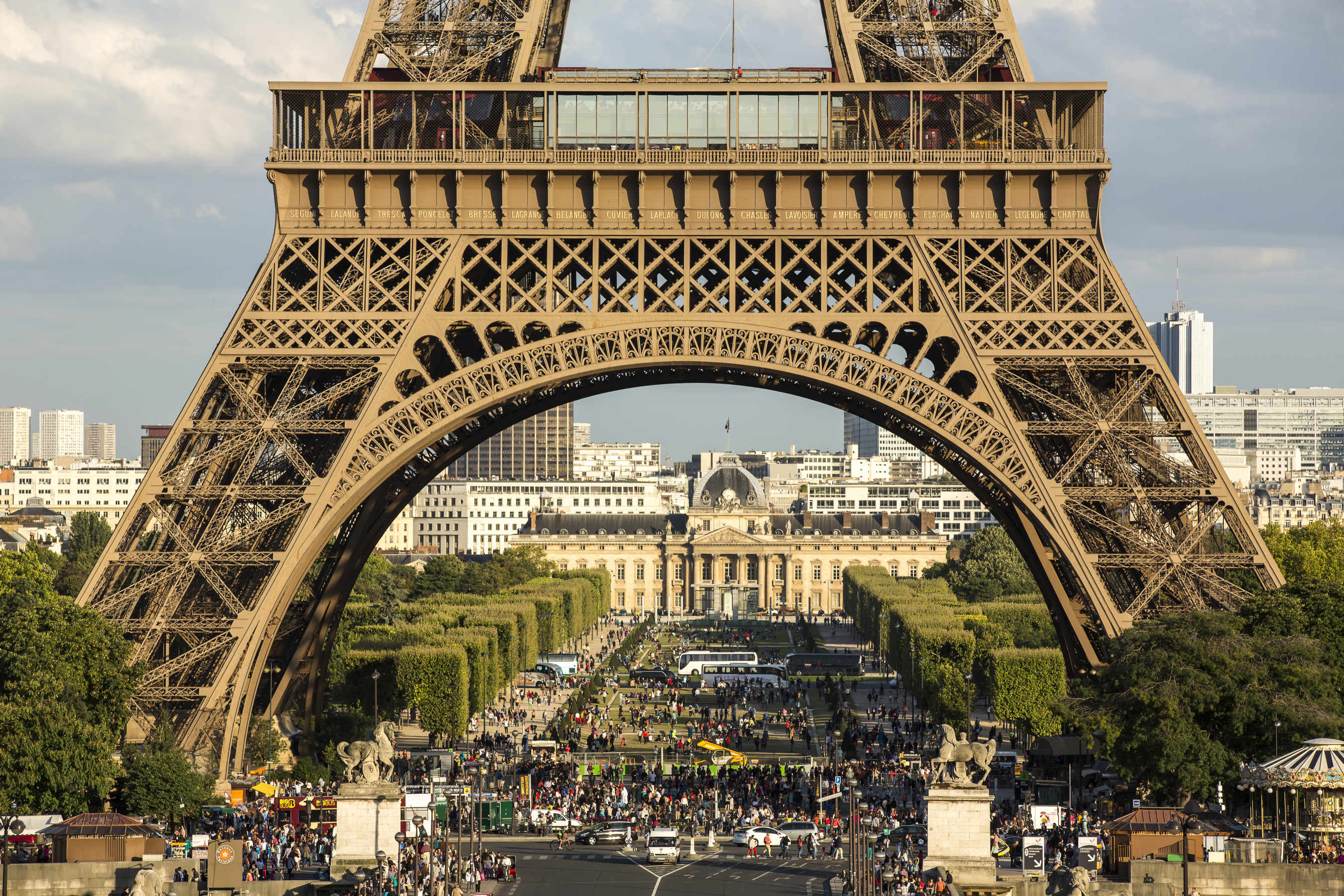 Eiffel Tower Facts - Context Travel