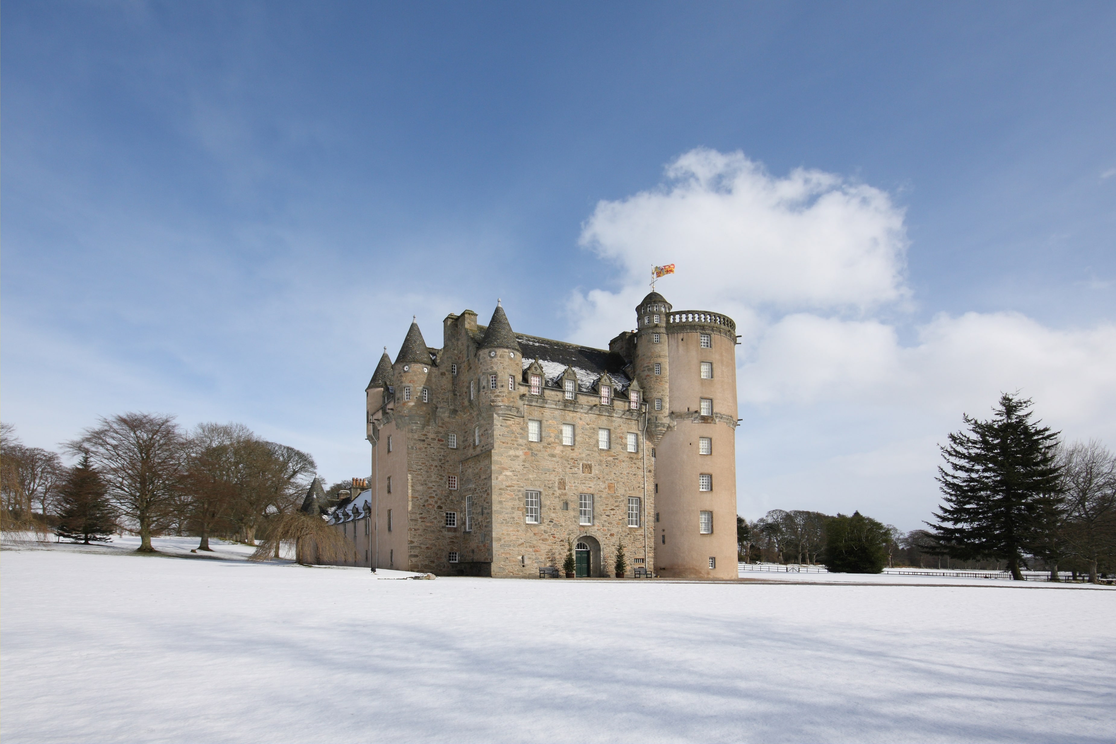 historic scotland castles to visit