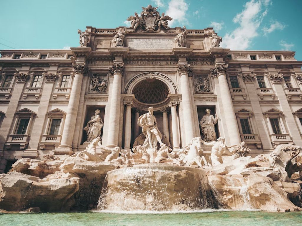 the front of the Trevi Fountain