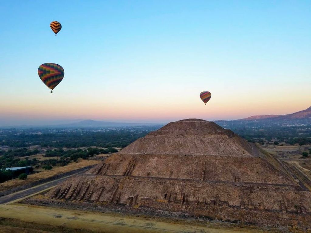 teotihuacan light show tour