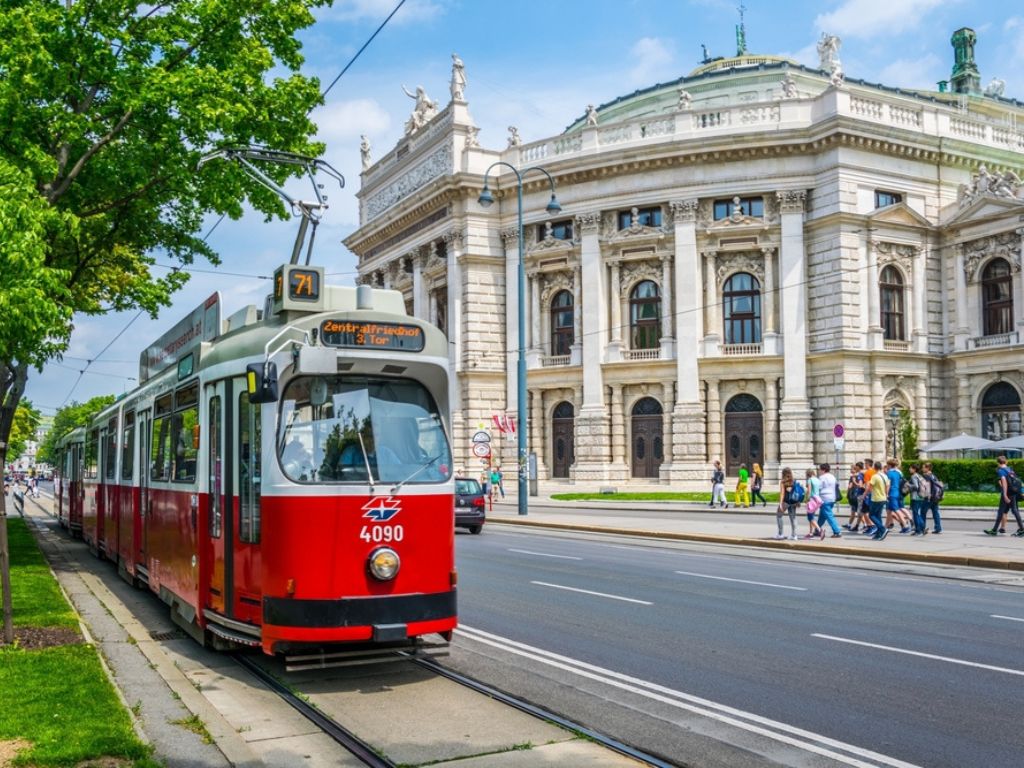 ringstrasse tram