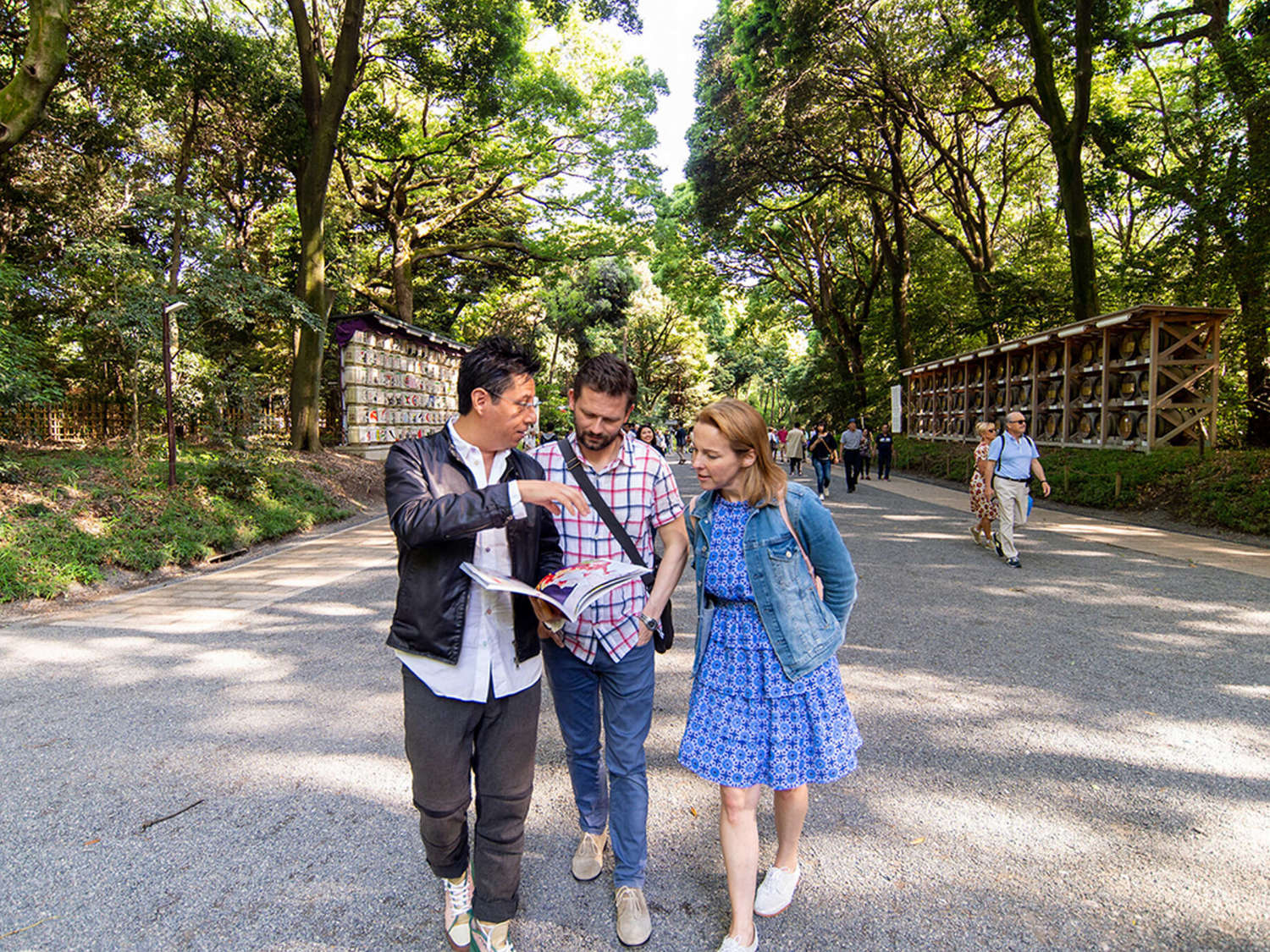 Making tours more accessible to traveling pairs